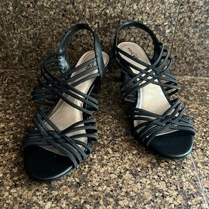 East 5th Niko Heeled Sandals Black